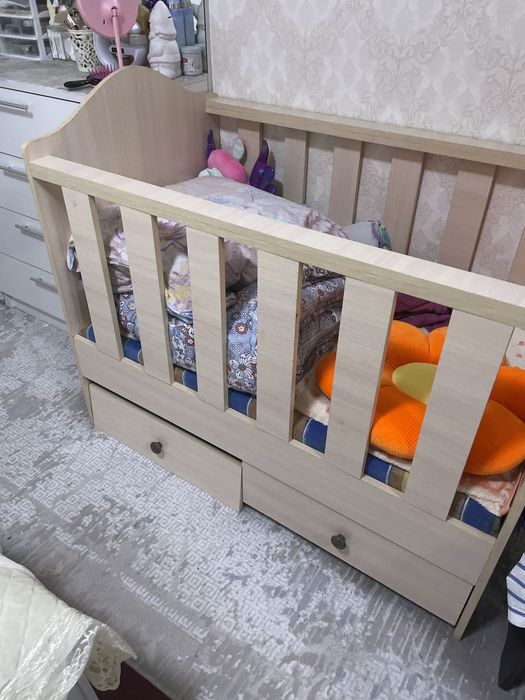 Срочно продам манеж