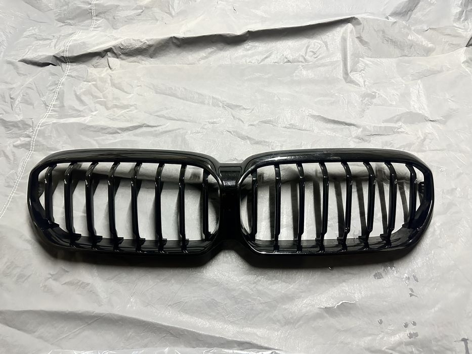 BMW F90 G30 reshotka radiatora