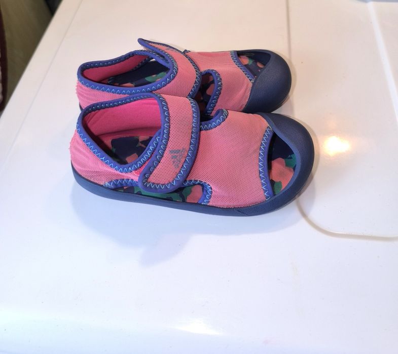 Детски сандалки Адидас