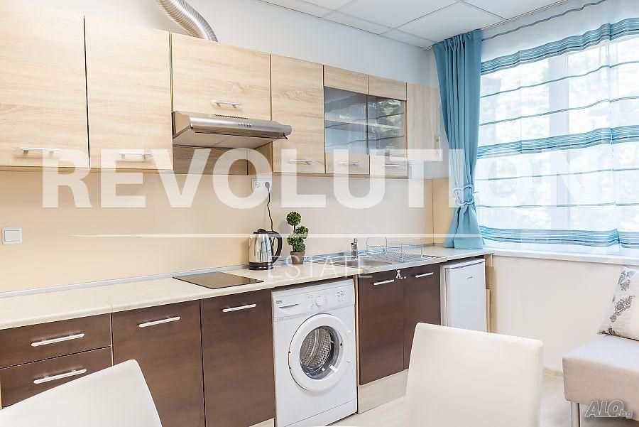 Дава се под наем Двустаен апартамент в Варна, Червен площад - 52 кв.м за 600 € - Снимка #3