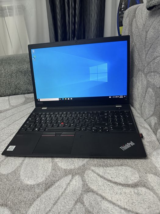 Vând laptop Lenovo ThinkPad T15 I7 gen 10