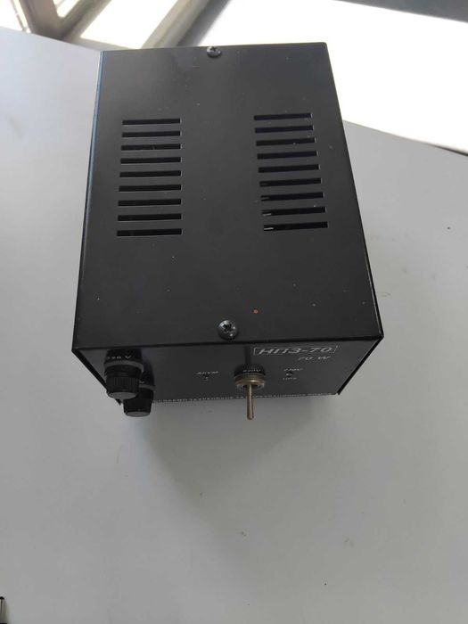 Продавам автомобилен инвертор