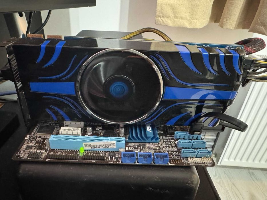 KIT MB ASUS & PROC I7-860 & VIDEO AMD Radeon & SSD Patriot 128 & SURSA