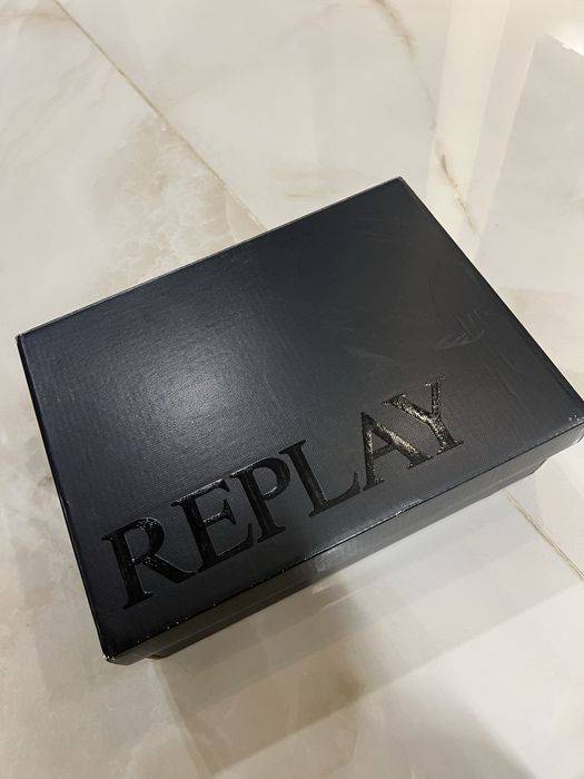 Бели кецове Replay