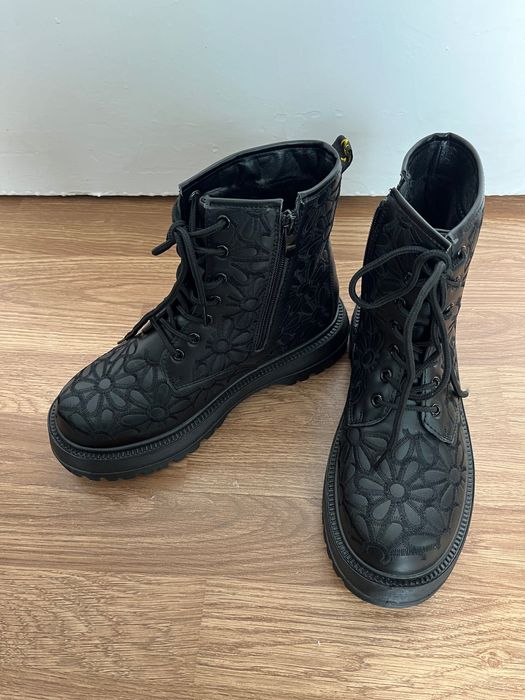 Черни боти Tendenz