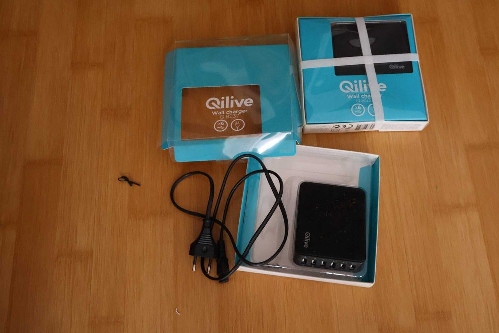 Incarcator retea Qilive Q.8537 cu 6 porturi USB - Nou - 2 bucati