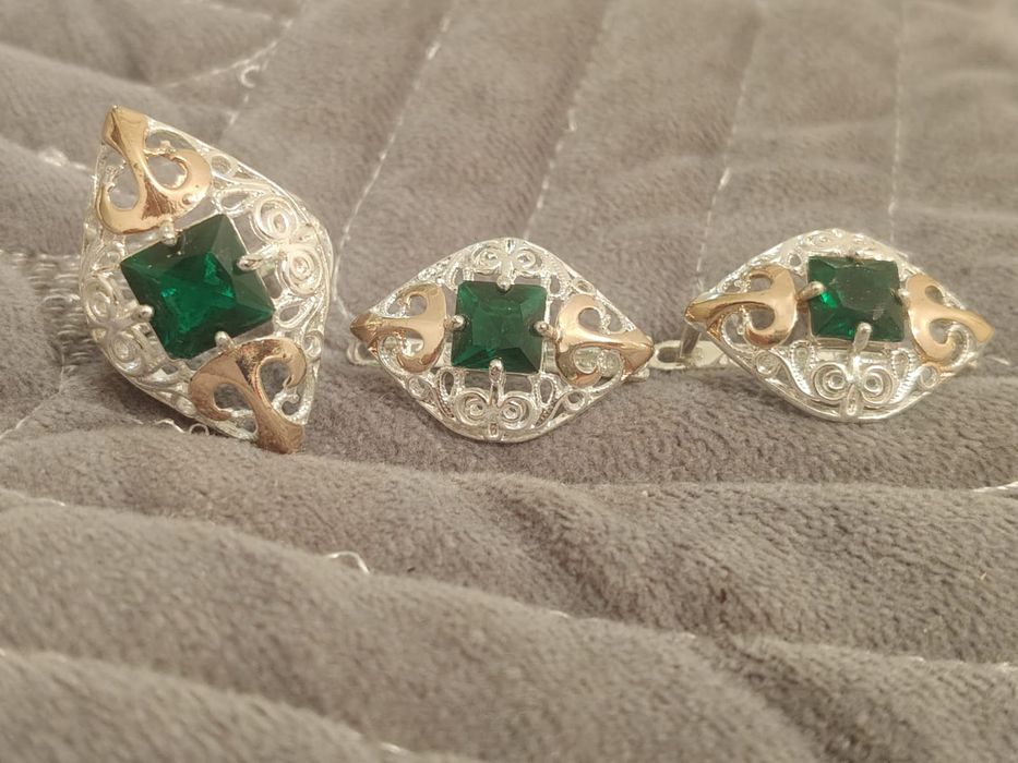 Продам комплект золотом!