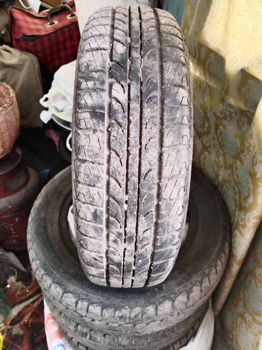 175/65/14 два балона  летний