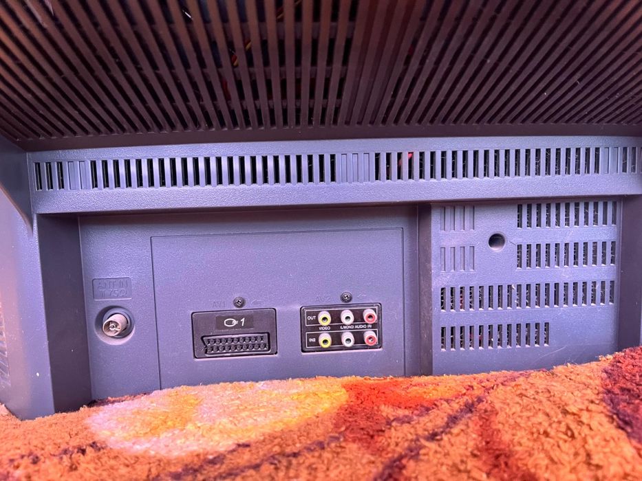 Продам телевизор LG