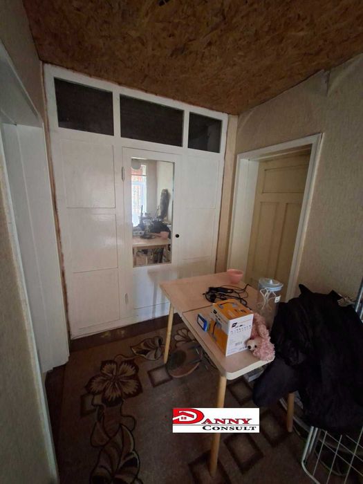 Къща с двор и кладенец в гр. Долна Оряховица