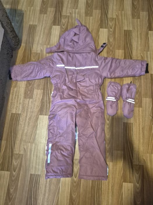 Продам детскии зимний комбенизон