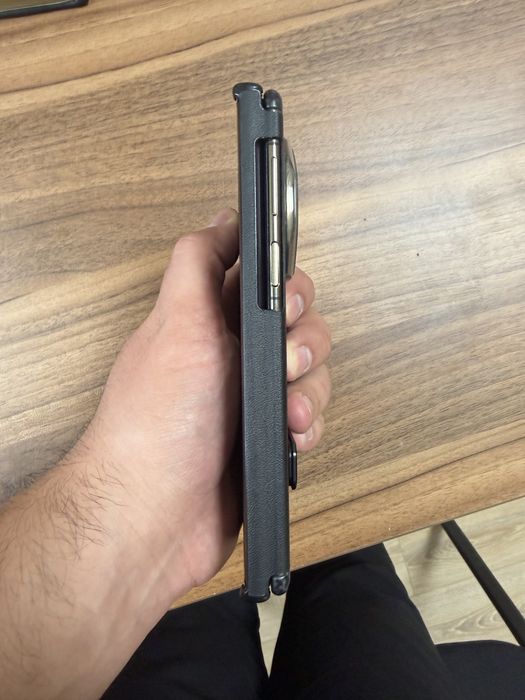 Huawei mate XT Ultimate design