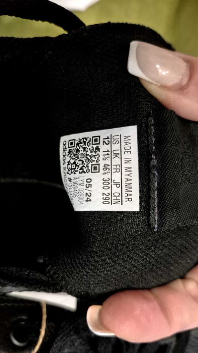 Продам красовки Adidas