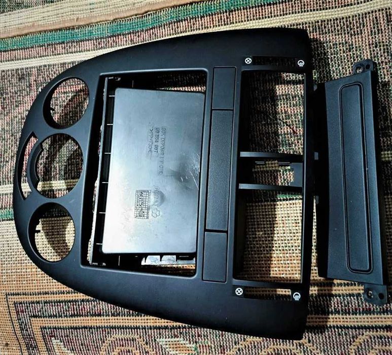 Jentra magnitafon ramkasi sotiladi, narxi kelishiladi