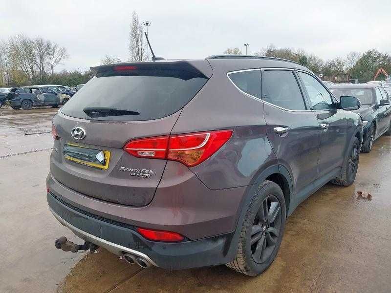 Dezmembrez HYUNDAI Santa fe 2014  cod motor D4HB-A cutie automata