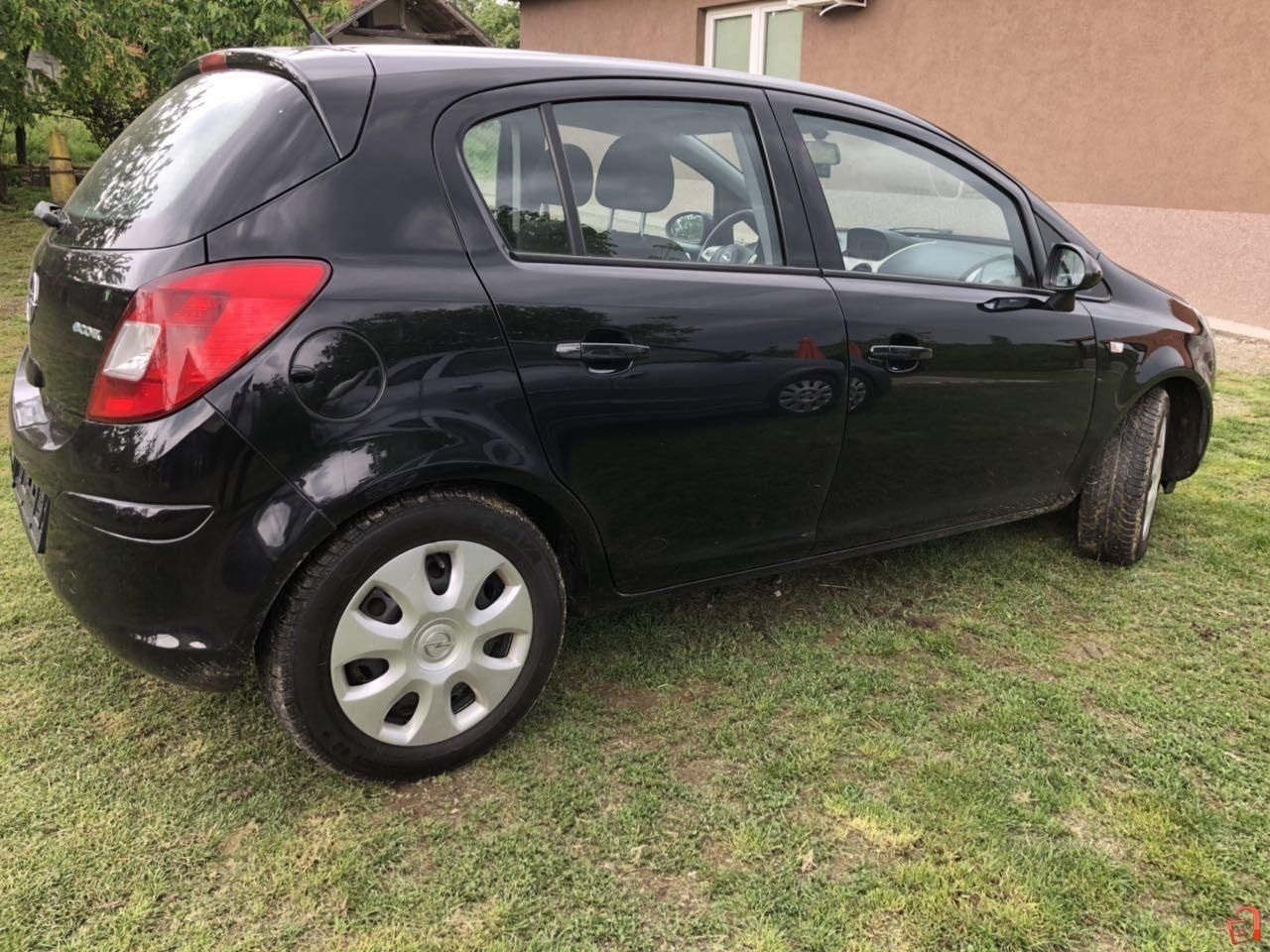 Опел Корса Д 1.3 cdti гр. Карлово • OLX.bg