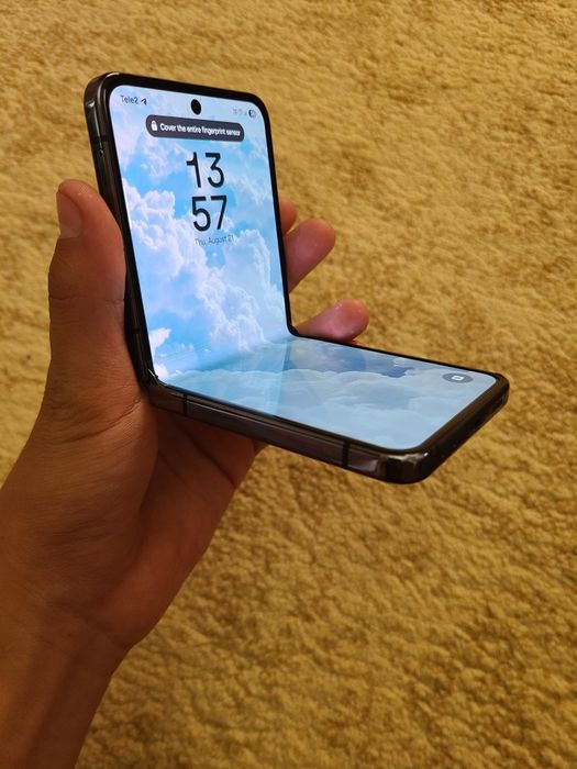 Samaung Galaxy Z Flip 5