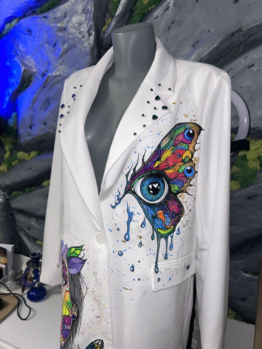 Ръчно рисувани дрехи  за всеки ваш повод