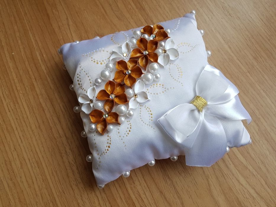 Для колец подушечка