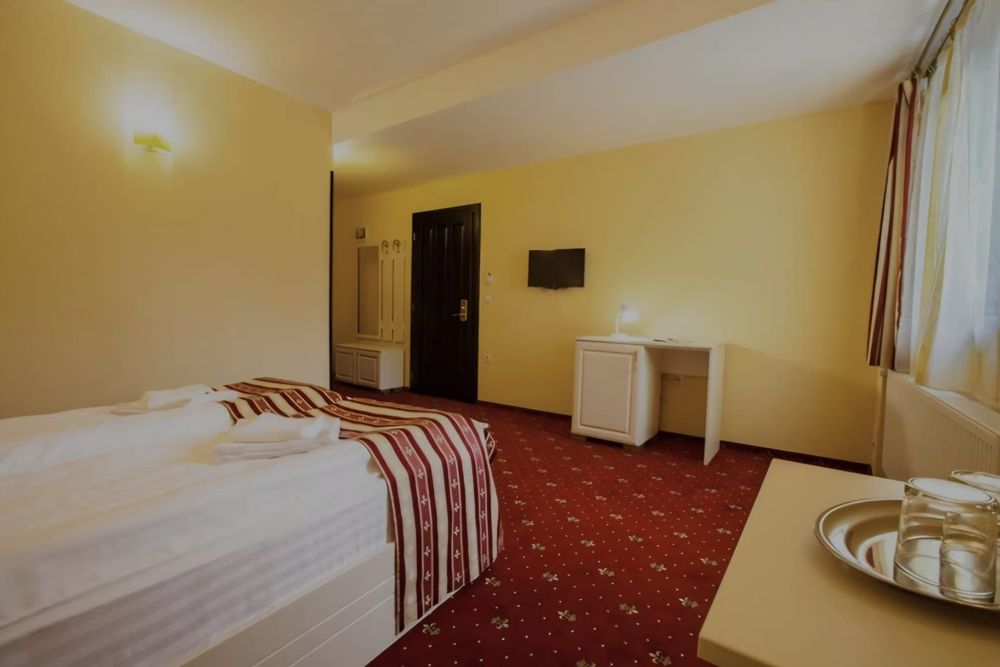 Hotel cu restaurant de vanzare in centrul orasului Sighisoara