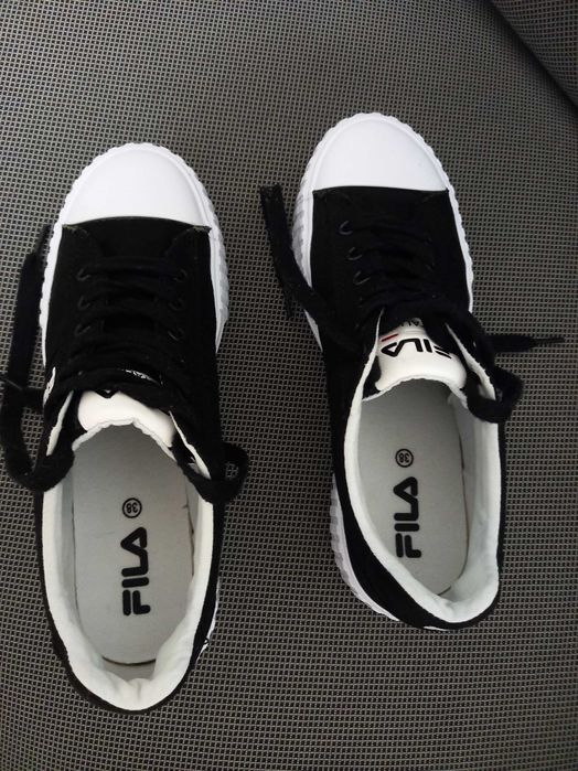 Tenesi Fila talpa groasa