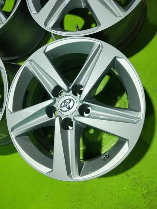 16 5x114.3 Toyota лети джанти 5х114.3 тойота