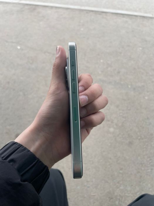 Айфон 15 про в идеале 128 гб 86 акб