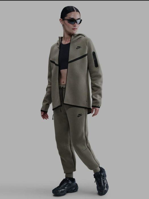 Nike Спортен екип W NSW TCH FLC MR