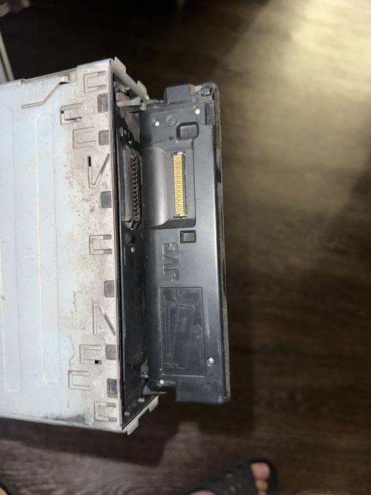 Магнитола JVC KD-G745.