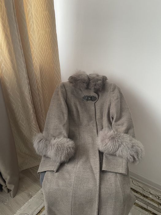 Продается пальто