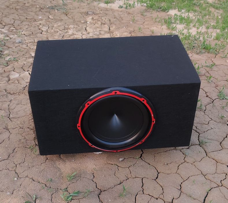 Сабвуфер с уселком