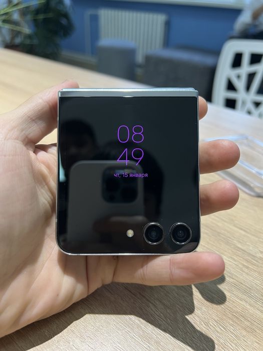 Samsung z flip 5 512