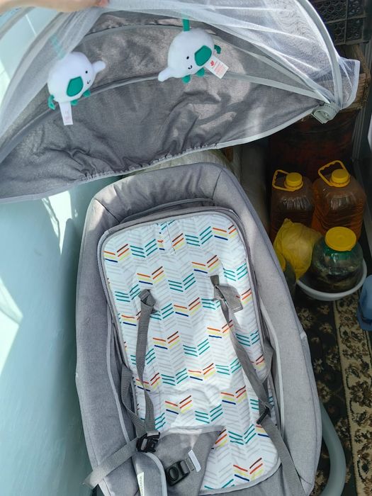 Шезлонг детский с рождения до 2 лет