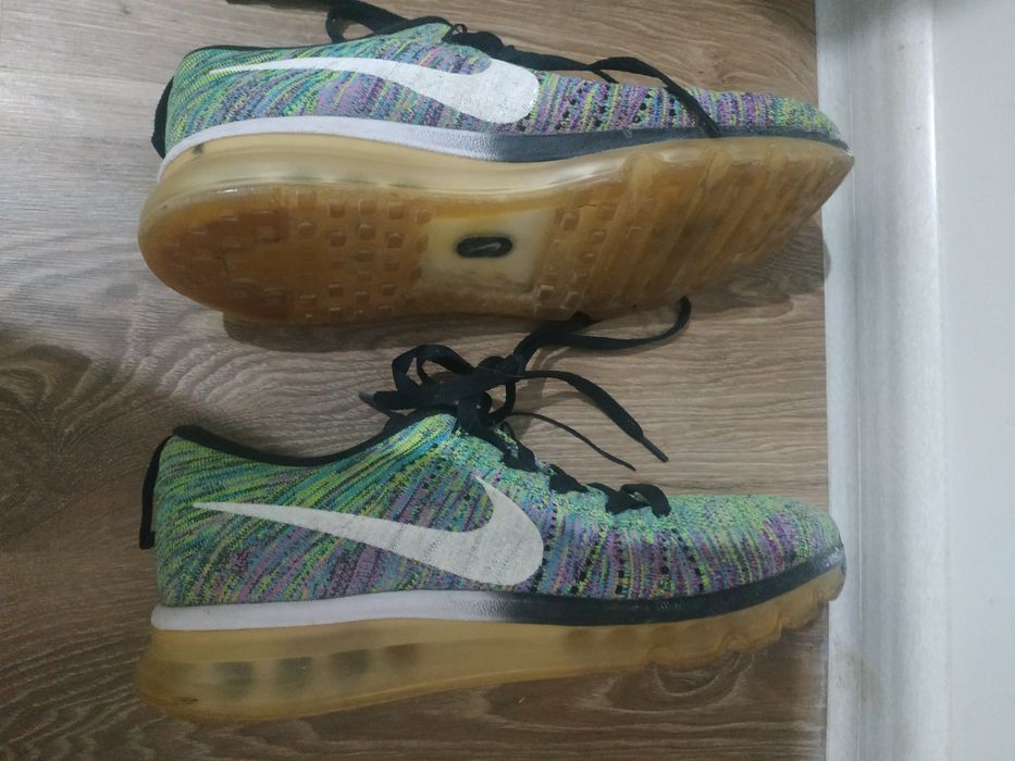 Кросовки отличные,фирмы NIKE оригинал размер 41 ,в отличном состоянии,