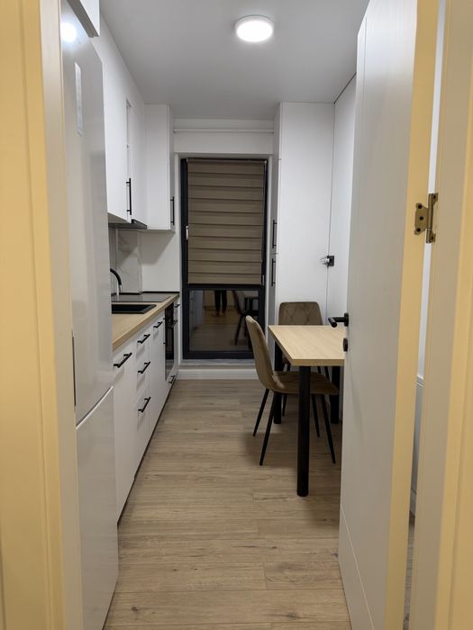 Inchiriez apartament 1 camera
