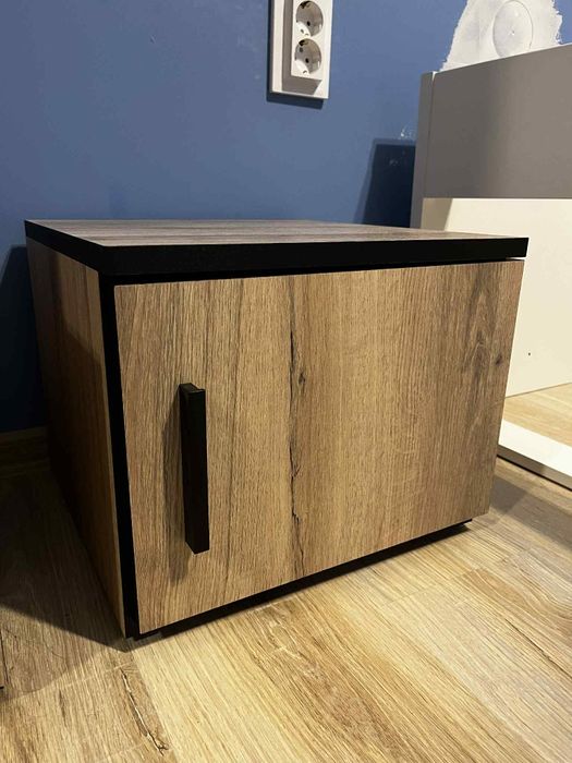 Спалня 160/200 с две нощни шкафчета