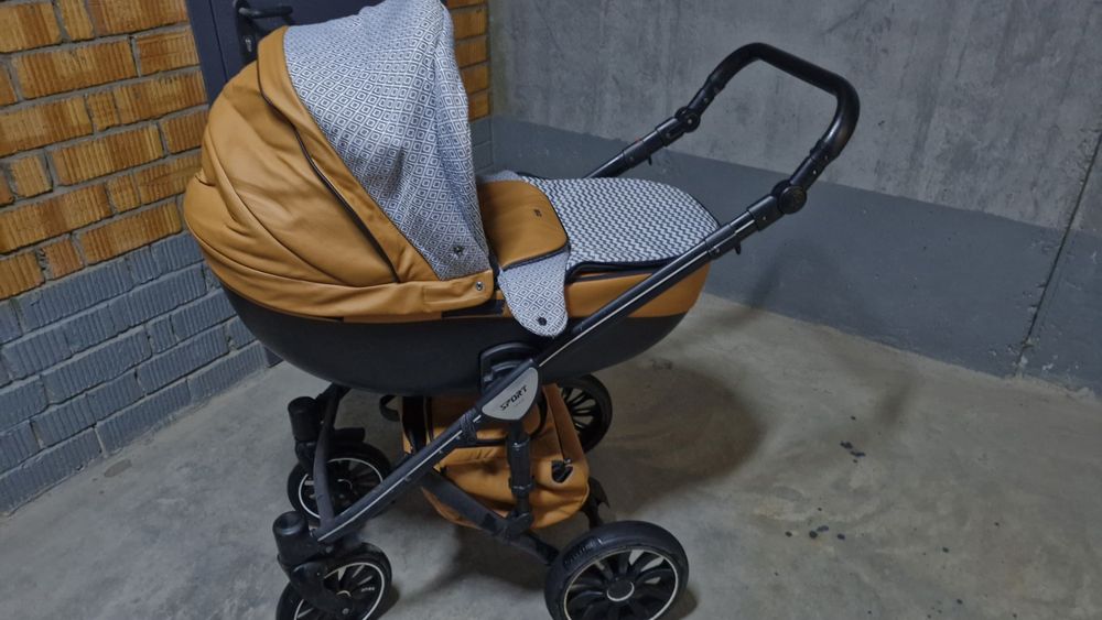 Продам коляску Anex 3в1