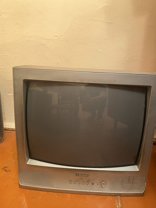 Продам телевизоры  б/у