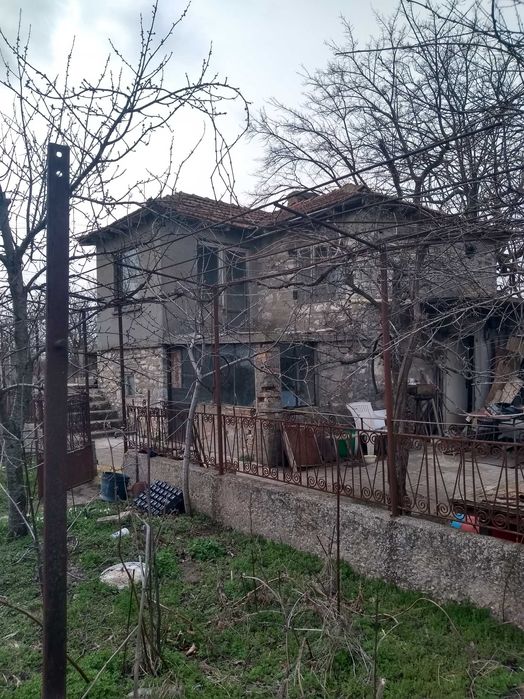 Продава се Къща в Варна, Автогара - 100 кв.м за 940 €/кв.м - Снимка #1