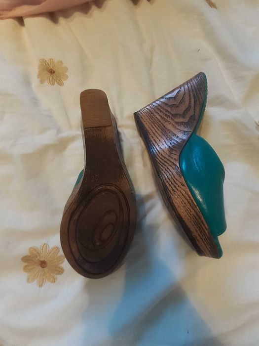 Papuci din piele nr 35