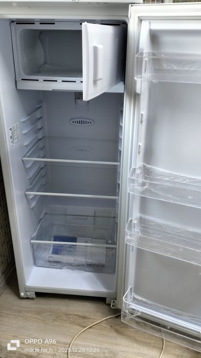 Холодильник Бирюса