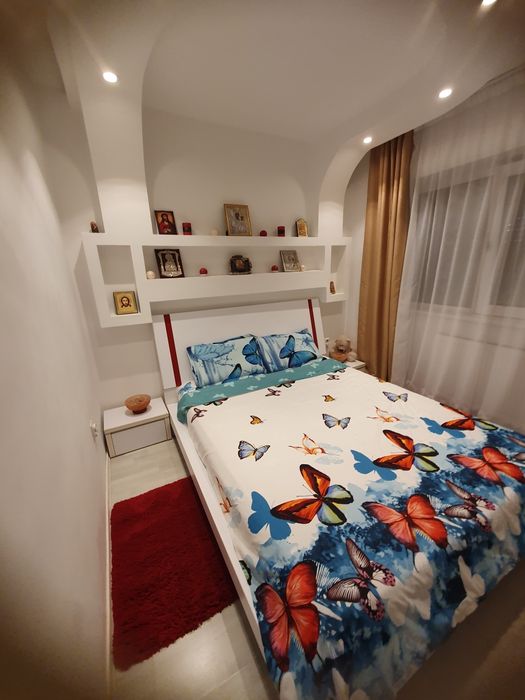 Vând apartament 2 camere ,confort 1