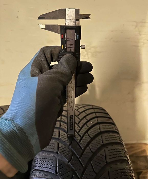 205/60 R16 Semperit Speed-Grip 5 DOT 23