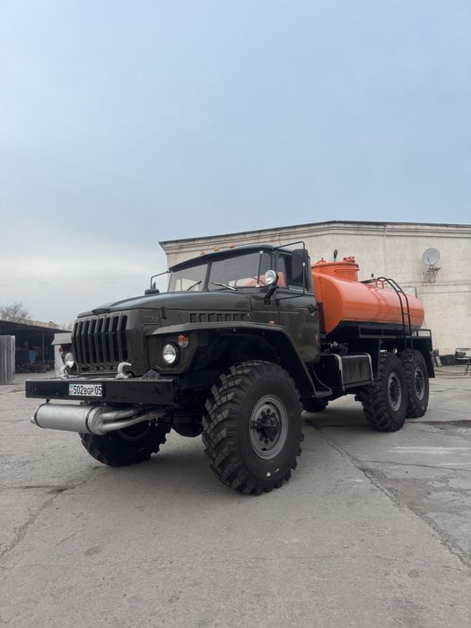 Продам Урал топливозаправщик