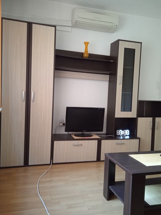 2 camere etaj 1 aer condiționat