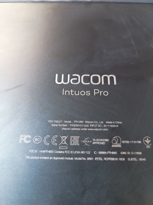 Графичен таблет WACOM intuos pro
