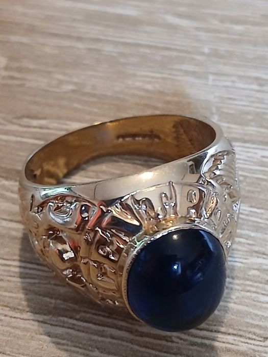 Inel,ghiul  barbatesc din aur 375 cu piatra albastra