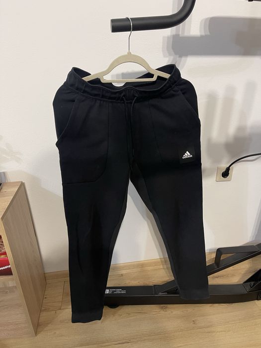 Спортно долнище Adidas - S