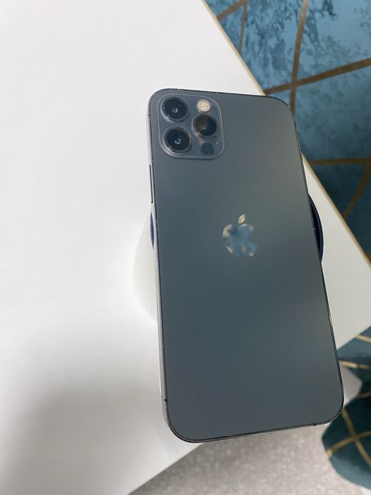 Iphone 12 pro все в оригинале