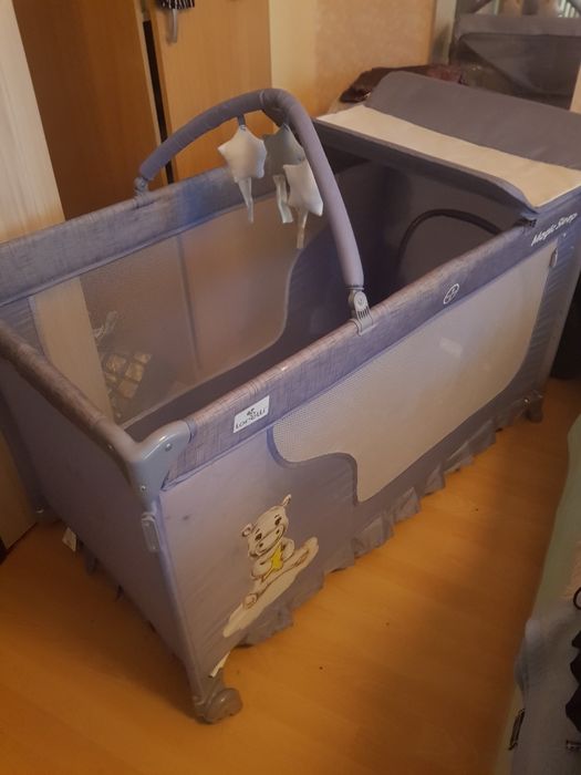 Кошара с балдахин и повивалник